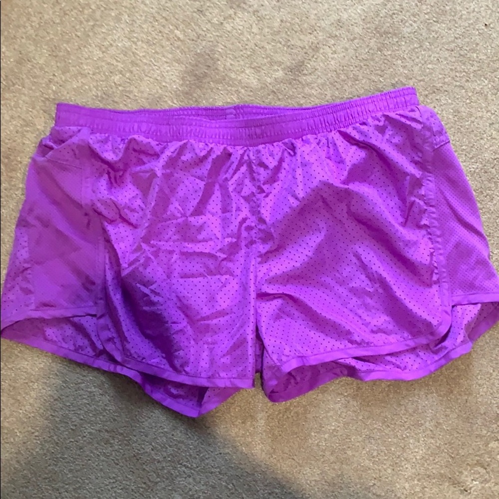 Old Navy Active shorts